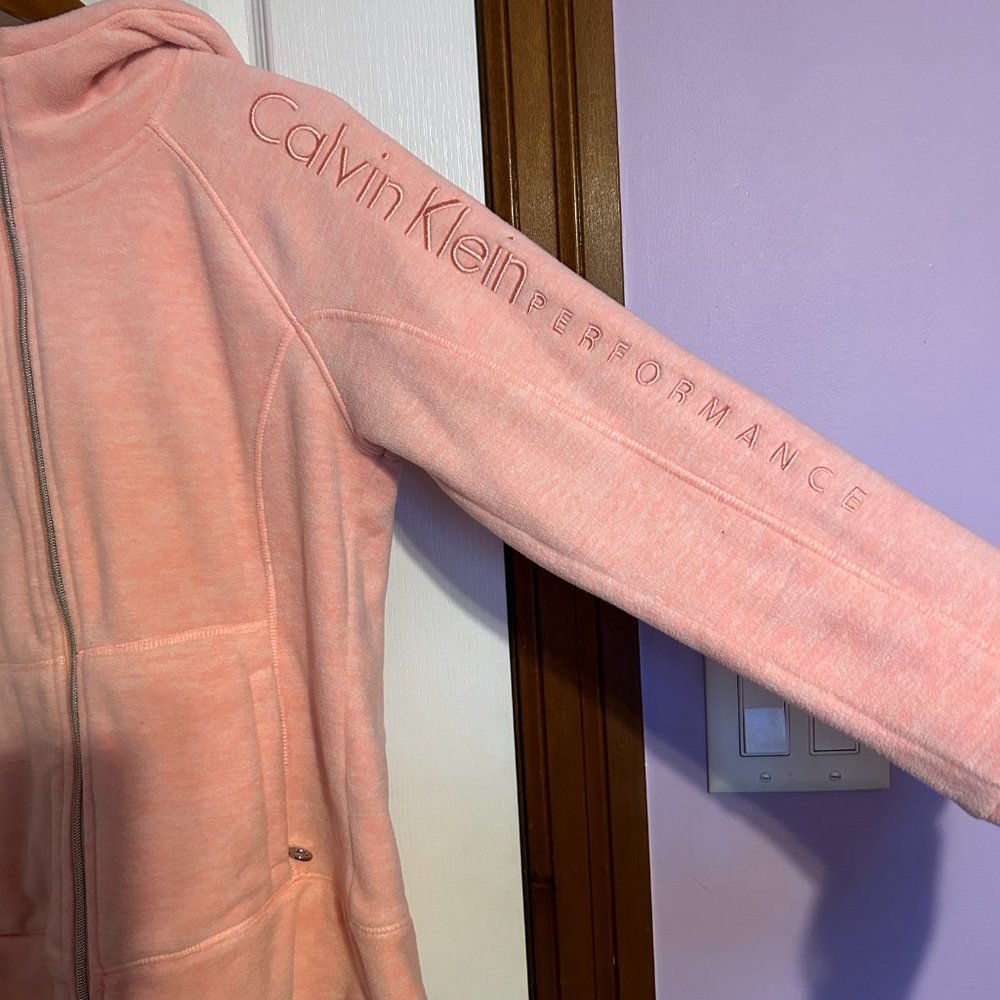 Calvin Klein Sweater - Picture 2 of 5